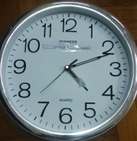 Image of jam mainan Bulat